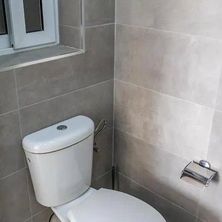 Spacious & Bright In Near Shops And Sea Appartamento Sliema