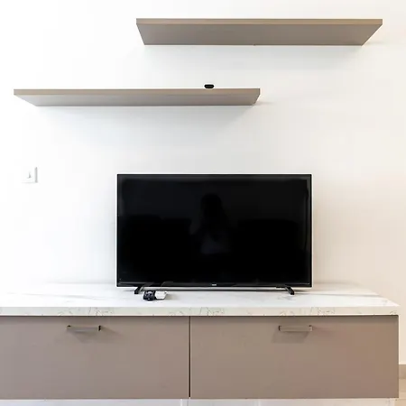 Spacious & Bright In Near Shops And Sea * Sliema